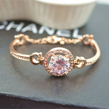 Fashionable Classical Jewelry Super Flash AAA Grade Big Zircon Hollow Temperamental Diamond Bracelet