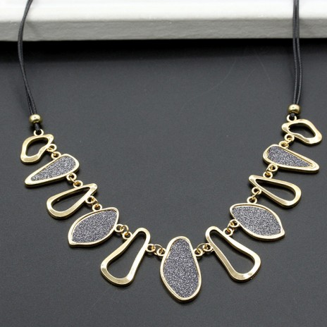 A String of Oval Shape Opal Statement Short Paragraph Black Rope Necklace