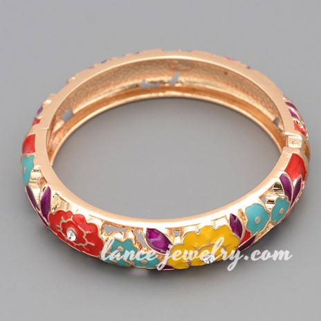 Gorgeous flower patterns decoration enamel alloy bangle