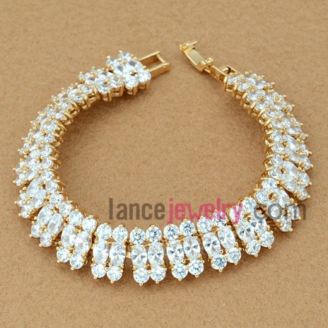 Glittering white zirconia decorated bracelet