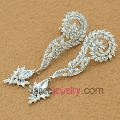 Charming earrings with copper alloy pendant decorated transparent cubic zirconia with special shape