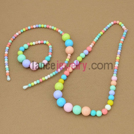 Colorful suit of acrylic beads  hair band