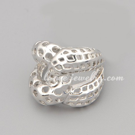Cute ring with silver zinc alloy decorated