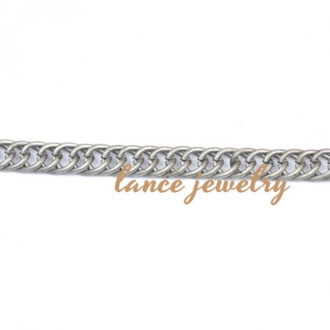 Large two-line iron chain in white or gold