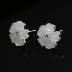 Korean Style Upscale Crystal Jewelry Fashionable Glittering Five-leaf Flower Acrylic Earrings