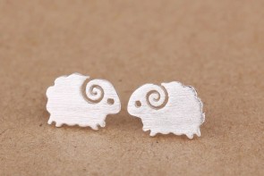 925 Silver Earrings Cute Little Sheep Radiant Earrings Hypoallergenic Earrings