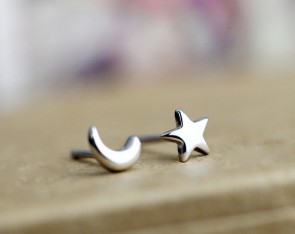 Factory Wholesale 925 Sterling Silver Korean Retro Earrings Small Fresh Moonlight Express Fairy Tale Earring