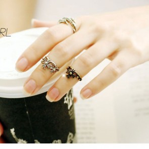European and American Fan Retro Nightclub Exaggerated Personality Cross Ring 