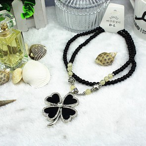 Black Four Clover Pendant Korea Style Bead Necklace