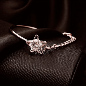 Exquisite Fashionable Hand Jewelry Hollow-pointed Star Temperament Super Flash Zircon Gold Plated Bracelet