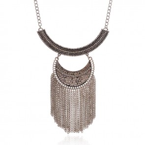 Exaggerated Retro Metallic Accessory Carved Tassel Necklace