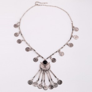 Fashion Tidal Range of Metallic Box Exaggerated Retro Diamond Necklace