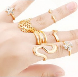 Europe and Exaggeration New Wave of Female Star Ring Combination Clover Lace Diamond  Tail Ring Joints