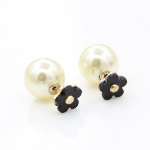 The New Wholesale Pearl Earrings Drop of Four Leaves and Flowers Earrings