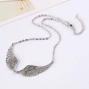 Foreign Brand Texture Flash Diamond Angel Wings Necklace Short Paragraph