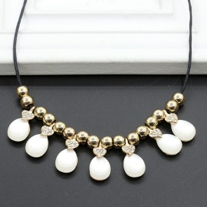  Wholesale White Bead Statement Girls Necklaces