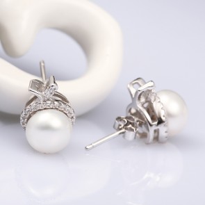 925 Silver Auricular Needle Creative Horn Earrings Natural Pearl Zircon Earrings
