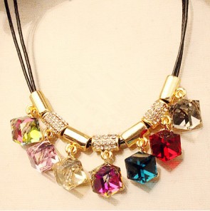 Colorful Three-dimensional Fashionable Easy-matching Crystal Girl Necklace