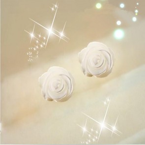 925 Silver Natural Shell Earrings Japanese and Korean Hypoallergenic Earrings Charming Roses