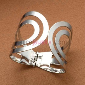 Elegant hollow craft iron cuff bangle