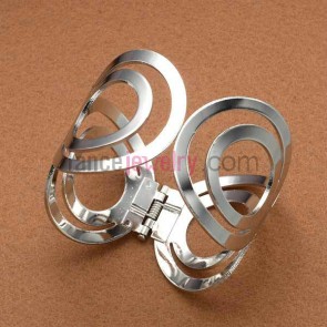 Fashion hollow craft iron cuff bangle