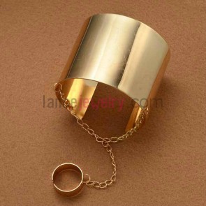 Fashion gold plated iron cuff bangle with ring