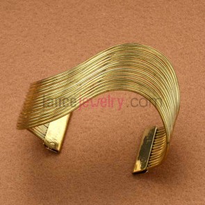 Fashion gold plated iron cuff bangle 