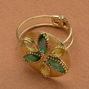 Resin flower ornate iron cuff bangle