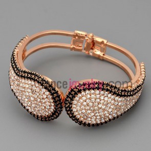 Charming  bracelet with brass claw chain decorated many shiny rhinestone in mustache shape

