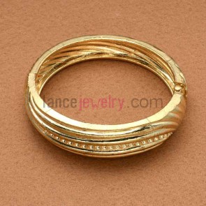Fashion gold plated alloy cuff bangle