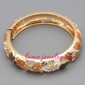 Luxury gold color decoration alloy bangle