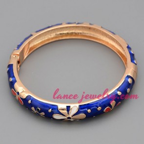 Classic dark blue color decorated alloy bangle