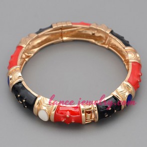 Gorgeous red and black color enamel deocrated bangle