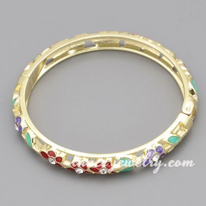 Delicate mix color enamel decoration alloy bangle