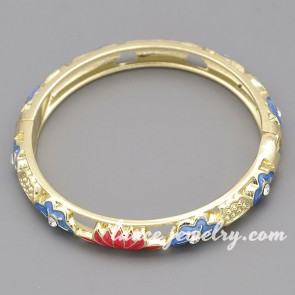 Classic blue and red color enamel decoration alloy bangle