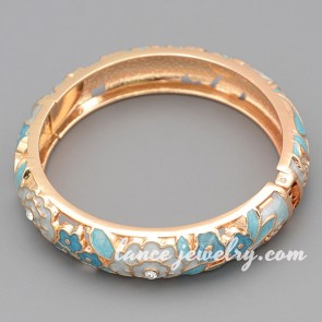 Elegant blue color enamel decoration alloy bangle