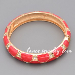 Gorgeous red color enamel alloy bangle