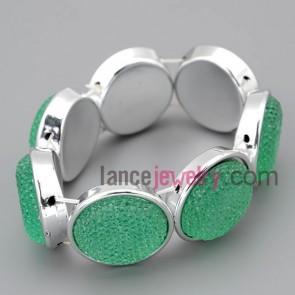 Attractive bracelet with plastic decorate green acrylic beads