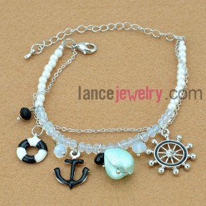 Delicate bracelet with mix beads and nice pendants