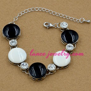 Classic white and black color acrylic beads decoration
