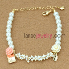 Nice alloy chain link bracelet with resin flower decoration