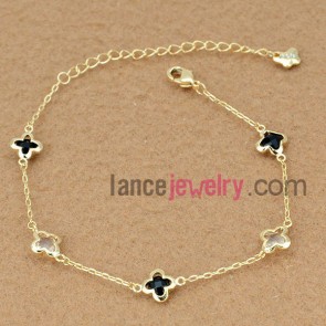 Sweet flower model chain link bracelet decorated with real gold plating