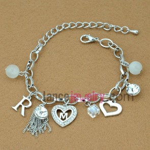 Pupular glass beads decoration & ring shape chain link bracelet
