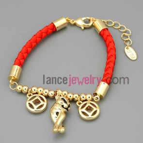 Realistic cheetah chain link bracelet
