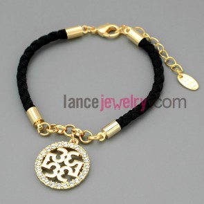 Unique hollow circle chain link bracelet

