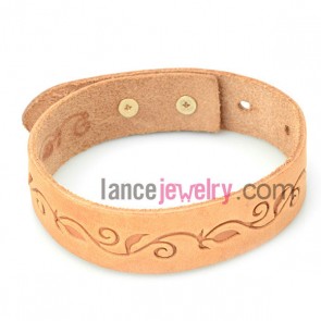 Cute bracelet with brown leather decorated graphics and aluminum studs