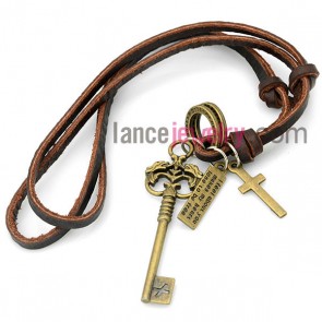 Sweet bracelet decorated with  brown leather decorated alloy key pendant

