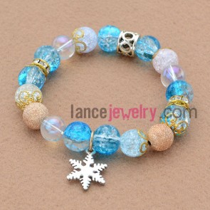 Transparent color stone&nice alloy findings decorated bead bracelet with snowflakes pendant.