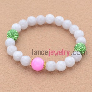 Amazing green color rhinestone and alloy parts decorated bead bracelet.