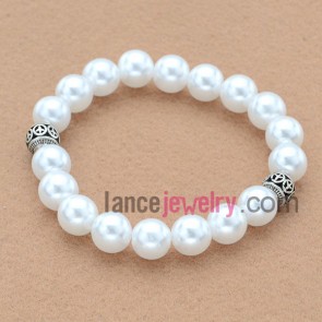 Pure white color and alloy findings decorated bead bracelet.